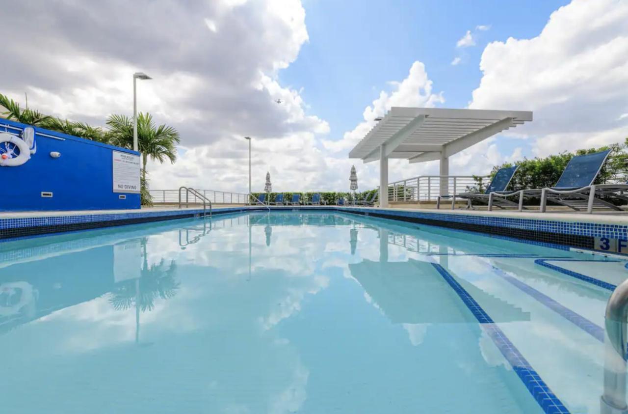 Spacious 2Bd 2Bth At Midblock Μαϊάμι Εξωτερικό φωτογραφία